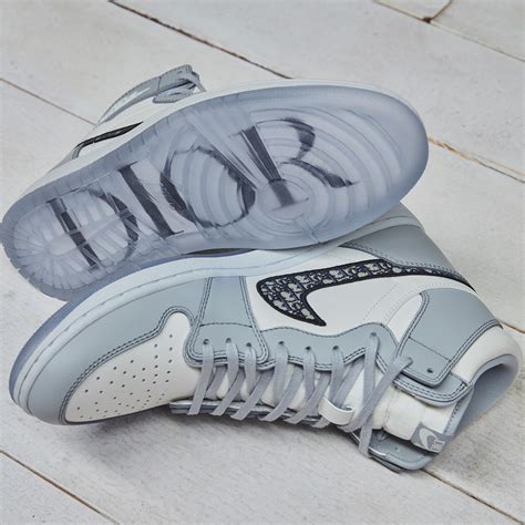 maglioncino air dior|air dior shoes.